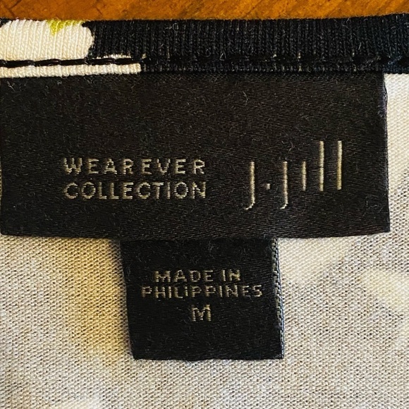 j jill Wearever Collection Sleeveless Top Floral Print Size Medium - Picture 10 of 12